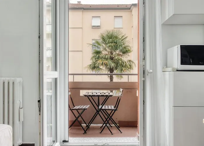 Stylish Flat Near San Siro - Metro Wifi & Ac